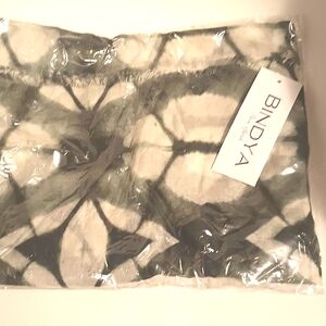 BYNDYA MULTICOLOR STOLE CASHMERE/SILK SCARF